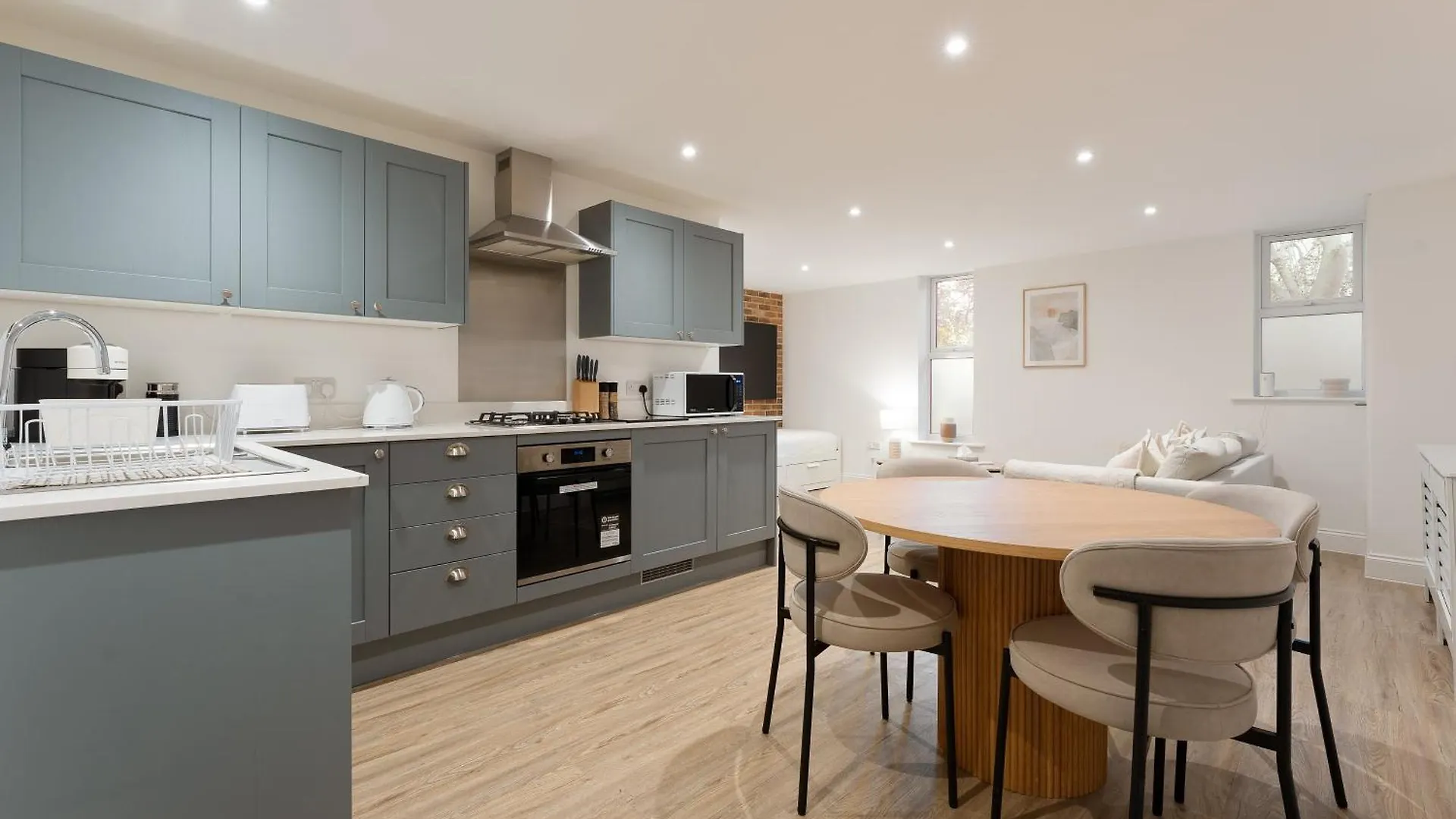 Beach Vibes Garden Apartment Close To Town Centre & Beach Bournemouth